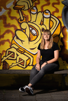 7 Lesley van den Berg